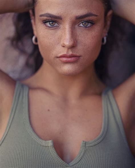 jade chynoweth boobs